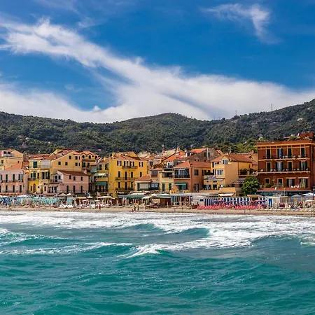 Apartment San Rocco Tennis And Sea - Happy Alassio